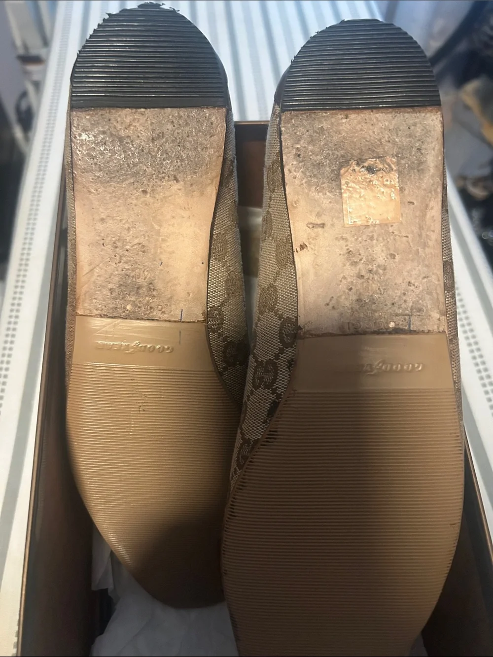 Gucci Vintage Beige Brown GG Canvas Peep-Toe Flats with Brown Leather Trim
